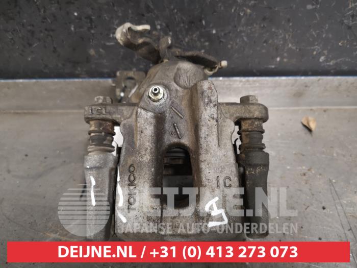 Gebrauchte Bremszange links hinten Lexus CT 200h 1.8 16V Preis € 35,00 Margenregelung angeboten von V.Deijne Jap.Auto-onderdelen BV