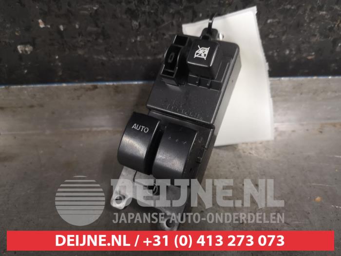Usados Interruptor combinado de ventanillas Mazda RX-8 (SE17) 1.3 Renesis Precio € 25,00 Norma de margen ofrecido por V.Deijne Jap.Auto-onderdelen BV