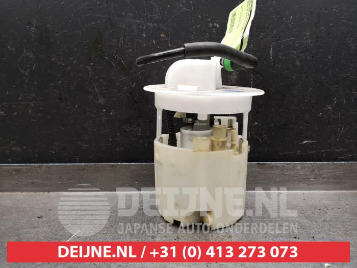 Electric fuel pump from a Mazda RX-8 (SE17) M5 2004