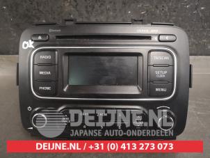 Used Radio Kia Carens IV (RP) 1.6 GDI 16V Price on request offered by V.Deijne Jap.Auto-onderdelen BV