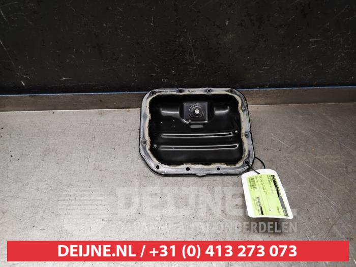 Used Sump Toyota Verso S 1.4 D-4D Price € 35,00 Margin scheme offered by V.Deijne Jap.Auto-onderdelen BV