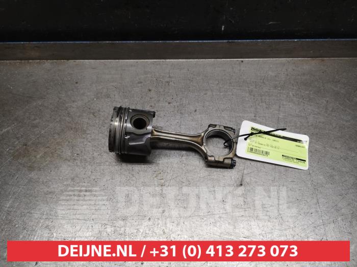Piston d'un Toyota Verso S 1.4 D-4D 2011