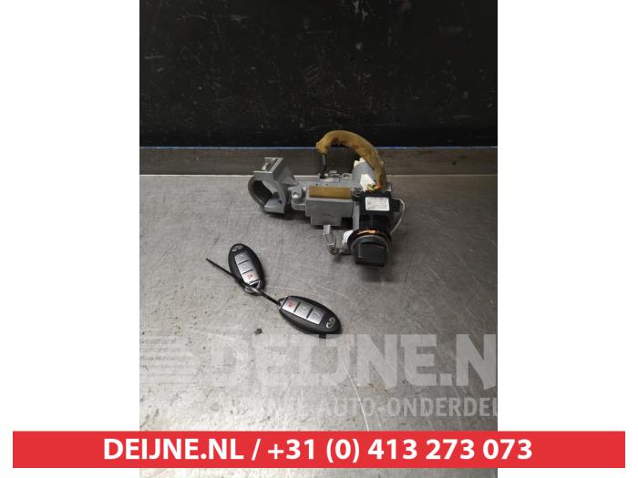 Używane Stacyjka + Kluczyk Infiniti FX (S51) 35 3.5i 24V AWD Cena € 35,00 Procedura marży oferowane przez V.Deijne Jap.Auto-onderdelen BV