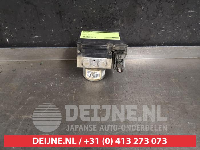 Usagé Bloc ABS Hyundai i30 (GDHB5) 1.6 16V Prix € 75,00 Règlement à la marge proposé par V.Deijne Jap.Auto-onderdelen BV