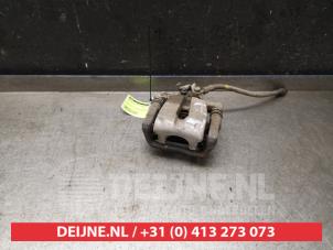 Used Rear brake calliper, left Kia Pro cee'd (JDB3) 1.4 16V Price € 50,00 Margin scheme offered by V.Deijne Jap.Auto-onderdelen BV