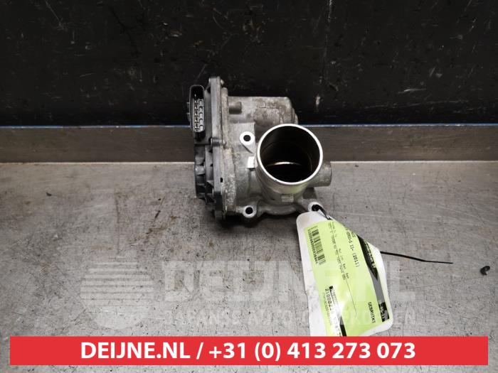 Throttle body from a Toyota Verso S 1.4 D-4D 2011