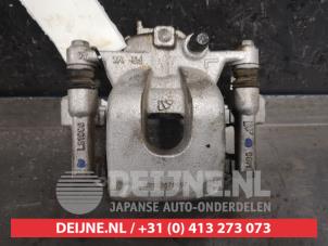 Used Rear brake calliper, left Nissan NP 300 Navara (D23) 2.3 dCi twinturbo 16V 4x4 Price on request offered by V.Deijne Jap.Auto-onderdelen BV