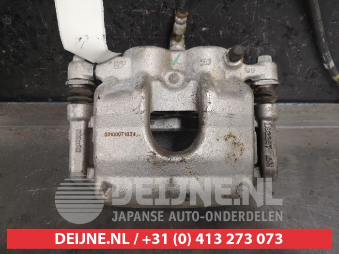 Gebrauchte Bremszange rechts vorne Nissan NP 300 Navara (D23) 2.3 dCi twinturbo 16V 4x4 Preis € 75,00 Margenregelung angeboten von V.Deijne Jap.Auto-onderdelen BV