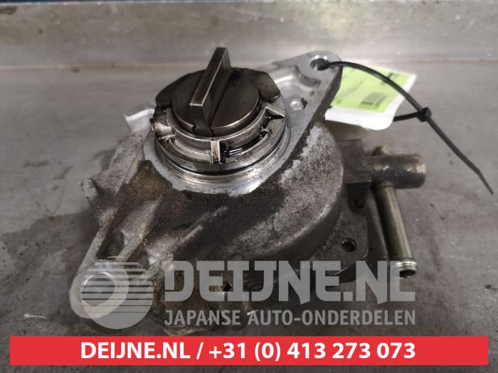 Vacuum pump (diesel) Mitsubishi Outlander 2.2 DID 16V Clear Tec 4x4