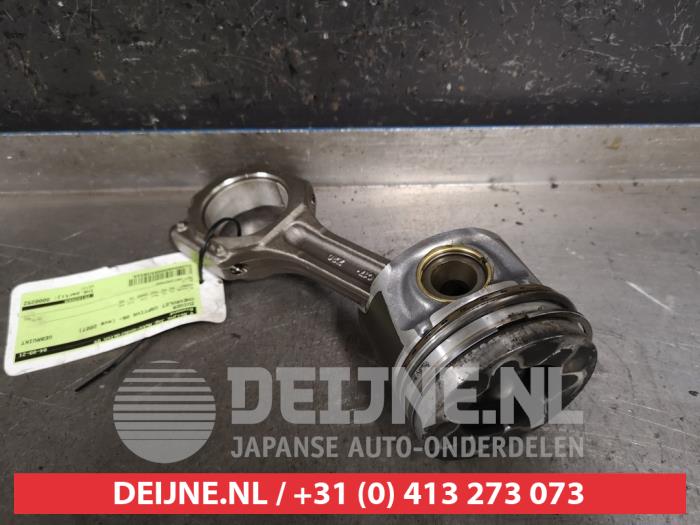 Usados Pistón Chevrolet Captiva (C100) 2.0 CDTI 16V 127 4x2 Precio € 50,00 Norma de margen ofrecido por V.Deijne Jap.Auto-onderdelen BV