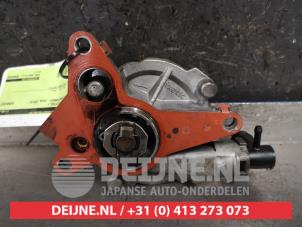 Used Vacuum pump (diesel) Nissan Primastar 2.0 dCi 120 Price on request offered by V.Deijne Jap.Auto-onderdelen BV