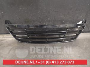 Used Bumper grille Hyundai iX35 (LM) 1.7 CRDi 16V Price € 40,00 Margin scheme offered by V.Deijne Jap.Auto-onderdelen BV