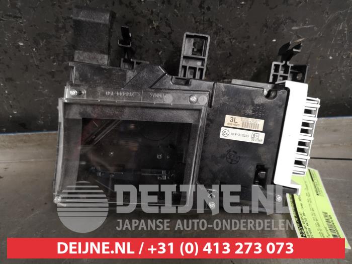 Gebrauchte Frontscheibenanzeige Toyota Prius Plus (ZVW4) 1.8 Hybrid 16V Preis auf Anfrage angeboten von V.Deijne Jap.Auto-onderdelen BV