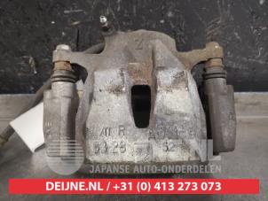 Used Front brake calliper, right Toyota Prius Plus (ZVW4) 1.8 16V Price € 50,00 Margin scheme offered by V.Deijne Jap.Auto-onderdelen BV