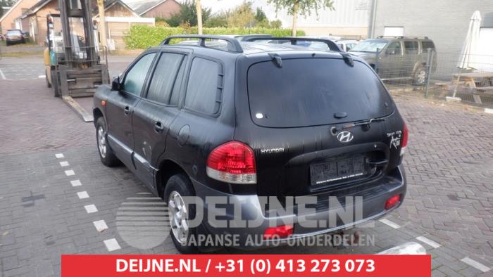 Begagnade Baklucka Hyundai Santa Fe I 2.4 16V 4x2 Pris € 50,00 Marginaltabell erbjuds av V.Deijne Jap.Auto-onderdelen BV