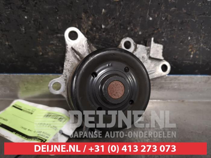 Gebrauchte Wasserpumpe Toyota Auris (E18) 1.4 D-4D-F 16V Preis € 35,00 Margenregelung angeboten von V.Deijne Jap.Auto-onderdelen BV