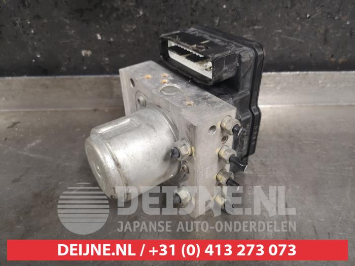 Usagé Bloc ABS Honda Jazz (GE6/GE8/GG/GP) 1.4 VTEC 16V Prix € 150,00 Règlement à la marge proposé par V.Deijne Jap.Auto-onderdelen BV