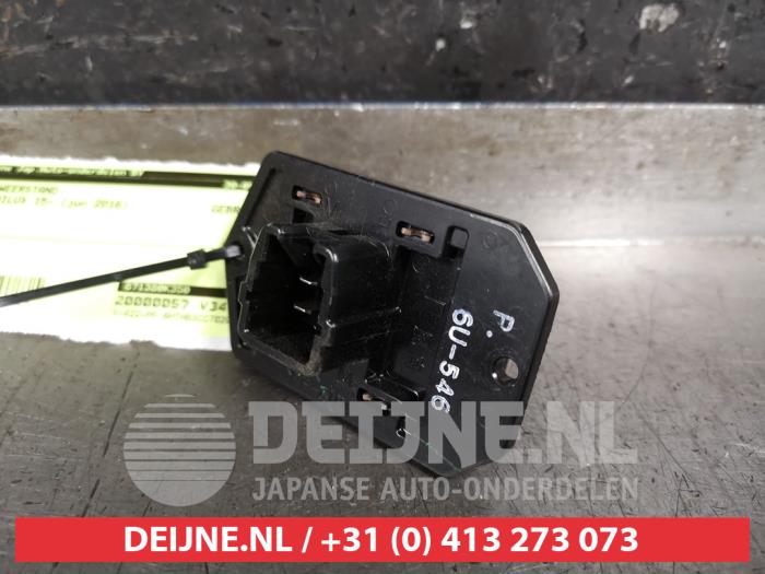 Heater resistor from a Toyota Hilux VI 2.4 D4D-F 16V 4x4 2018