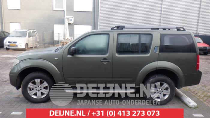 Usados Ventanilla triangular izquierda detrás Nissan Pathfinder (R51) 2.5 dCi 16V 4x4 Precio € 35,00 Norma de margen ofrecido por V.Deijne Jap.Auto-onderdelen BV