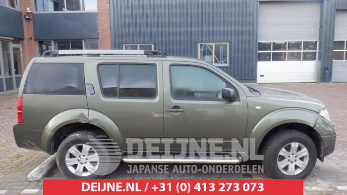 Usados Ventanilla triangular derecha detrás Nissan Pathfinder (R51) 2.5 dCi 16V 4x4 Precio € 35,00 Norma de margen ofrecido por V.Deijne Jap.Auto-onderdelen BV