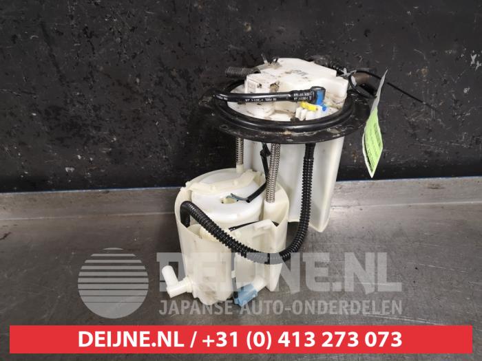 Usagé Pompe à carburant Toyota RAV4 (A4) 2.0 16V VVT-i 4x4 Prix € 75,00 Règlement à la marge proposé par V.Deijne Jap.Auto-onderdelen BV