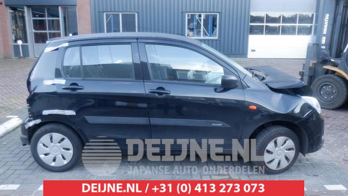 Usados Ventanilla triangular derecha detrás Suzuki Celerio (LF) 1.0 12V Precio € 35,00 Norma de margen ofrecido por V.Deijne Jap.Auto-onderdelen BV