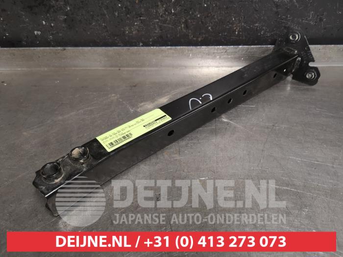 Usados Subchasis Nissan Juke (F16) 1.0 DIG-T 117 12V Precio € 100,00 Norma de margen ofrecido por V.Deijne Jap.Auto-onderdelen BV
