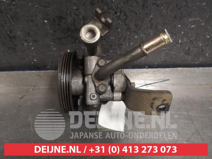 Usagé Pompe de direction Nissan Pathfinder (R51) 2.5 dCi 16V 4x4 Prix € 35,00 Règlement à la marge proposé par V.Deijne Jap.Auto-onderdelen BV