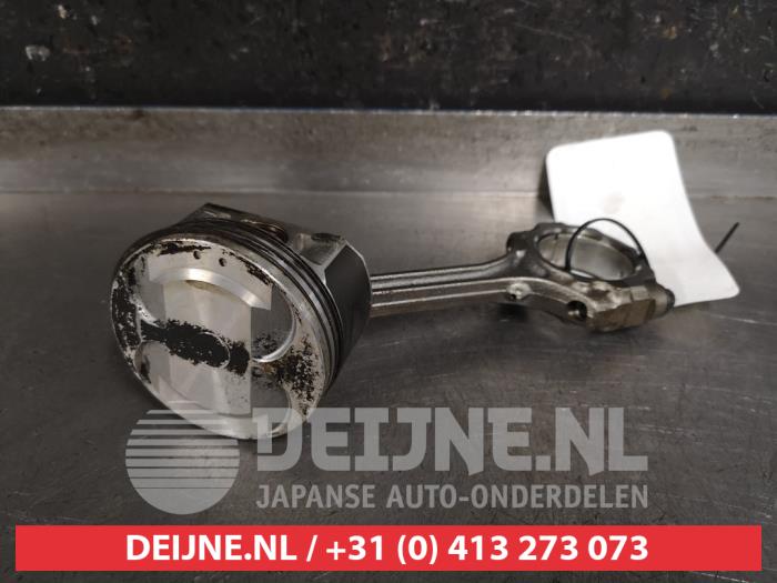 Gebrauchte Kolben Suzuki Swift (ZA/ZC/ZD) 1.2 16V Preis € 50,00 Margenregelung angeboten von V.Deijne Jap.Auto-onderdelen BV
