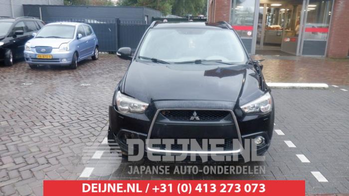 Używane Grill Mitsubishi ASX 1.8 DI-D MIVEC 16V Cena na żądanie oferowane przez V.Deijne Jap.Auto-onderdelen BV