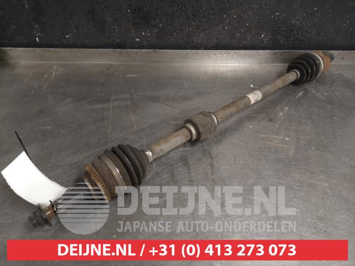 Front drive shaft, right from a Kia Picanto (TA) 1.2 16V 2014