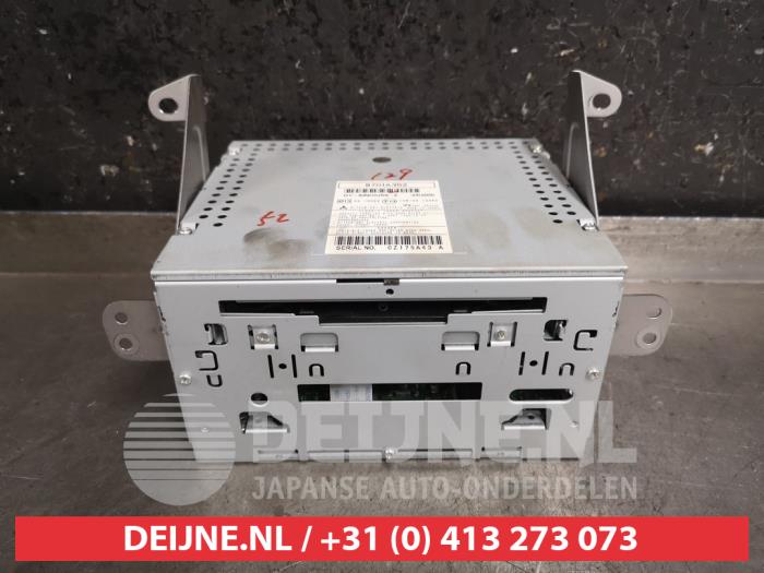 Używane Radio Mitsubishi ASX 1.8 DI-D HP MIVEC 16V Cena na żądanie oferowane przez V.Deijne Jap.Auto-onderdelen BV