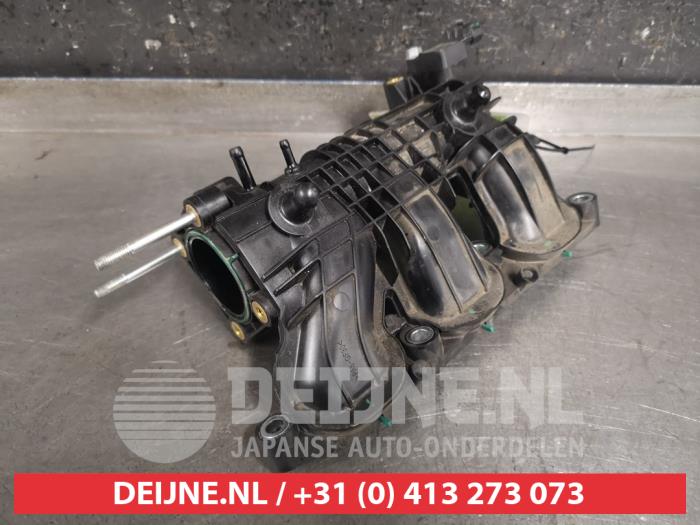 Używane Kolektor dolotowy Suzuki Swift (ZC/ZD) 1.0 Booster Jet Turbo 12V Cena na żądanie oferowane przez V.Deijne Jap.Auto-onderdelen BV