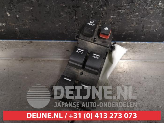 Usados Interruptor combinado de ventanillas Honda Insight (ZE2) 1.3 16V VTEC Precio € 40,00 Norma de margen ofrecido por V.Deijne Jap.Auto-onderdelen BV