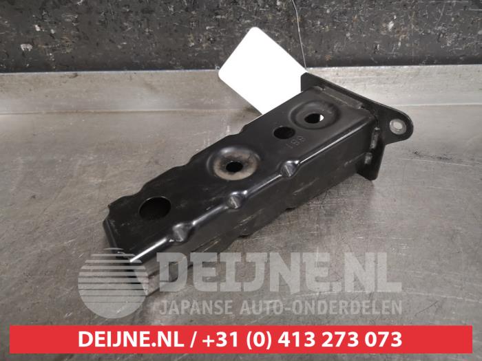 Used Subframe Mazda CX-3 (DJ/DK) 2.0 SkyActiv-G 120 Price on request offered by V.Deijne Jap.Auto-onderdelen BV