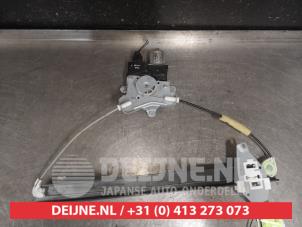 Used Window mechanism 4-door, front left Ssang Yong Rexton W 2.2 RX 220 E-XDI 16V 4WD Price on request offered by V.Deijne Jap.Auto-onderdelen BV
