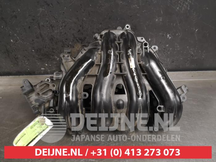 Używane Kolektor dolotowy Mazda 5 (CWA9) 1.8i 16V Cena € 150,00 Procedura marży oferowane przez V.Deijne Jap.Auto-onderdelen BV
