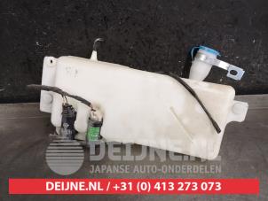 Used Front windscreen washer reservoir Ssang Yong Rexton W 2.2 RX 220 E-XDI 16V 4WD Price on request offered by V.Deijne Jap.Auto-onderdelen BV