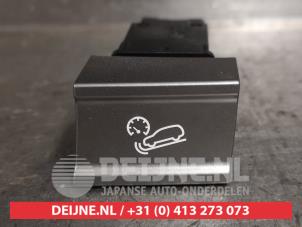 Used Switch (miscellaneous) Ssang Yong Rexton W 2.2 RX 220 E-XDI 16V 4WD Price on request offered by V.Deijne Jap.Auto-onderdelen BV