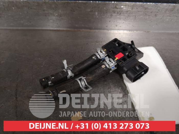 Begagnade Partikelfiltersensor Toyota Hilux V/VI 2.4 D 16V 4WD Pris € 25,00 Marginaltabell erbjuds av V.Deijne Jap.Auto-onderdelen BV