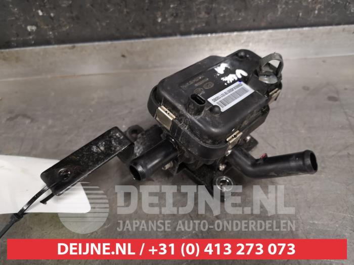 Begagnade Extra vattenpump Hyundai Kona (OS) 64 kWh Pris på förfrågan erbjuds av V.Deijne Jap.Auto-onderdelen BV