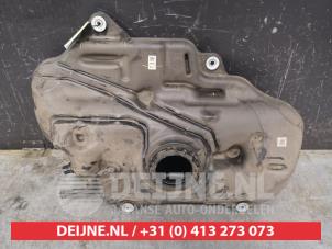 Used Tank Lexus UX 250h 2.0 16V Price on request offered by V.Deijne Jap.Auto-onderdelen BV