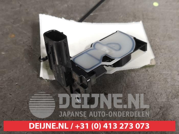 Gebrauchte Luftmengenmesser Toyota Yaris IV (P21/PA1/PH1) 1.5 12V Hybrid Preis € 50,00 Margenregelung angeboten von V.Deijne Jap.Auto-onderdelen BV