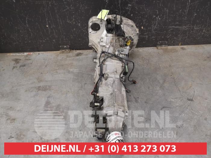 Getriebe van een Subaru Impreza II Plus (GG) 2.0 GX 4x4 2004