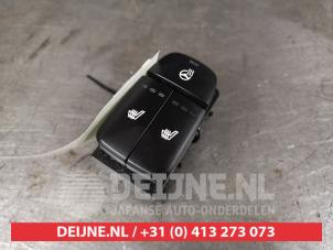 Gebrauchte Sitzheizung Schalter Kia Niro I (DE) 1.6 GDI Hybrid Preis auf Anfrage angeboten von V.Deijne Jap.Auto-onderdelen BV