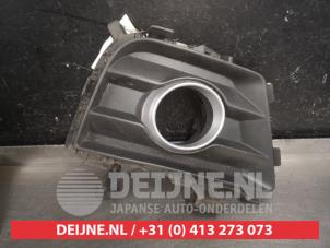 Used Bumper grille Mazda 5 (CR19) 1.8i 16V Price on request offered by V.Deijne Jap.Auto-onderdelen BV