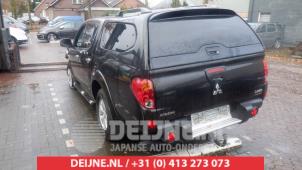 Used Towbar Mitsubishi L-200 2.5 DI-D 4x4 Price on request offered by V.Deijne Jap.Auto-onderdelen BV