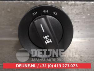 Used Selection lever 4X4 Ssang Yong Rexton W 2.0 e-200 Xdi 16V 2WD Price on request offered by V.Deijne Jap.Auto-onderdelen BV