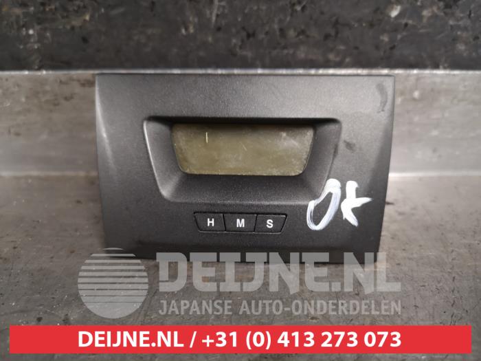 Używane Zegar Ssang Yong Rexton W 2.0 e-200 Xdi 16V 2WD Cena na żądanie oferowane przez V.Deijne Jap.Auto-onderdelen BV