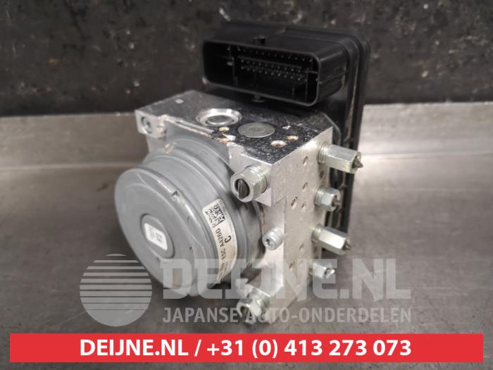 Usagé Bloc ABS Mazda 2 (DJ/DL) 1.5 SkyActiv-G 90 Prix € 150,00 Règlement à la marge proposé par V.Deijne Jap.Auto-onderdelen BV